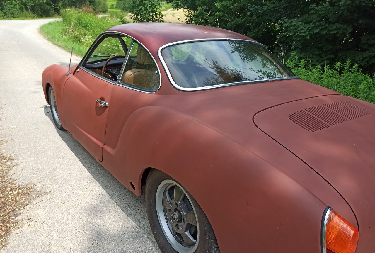 VW Karmann Ghia