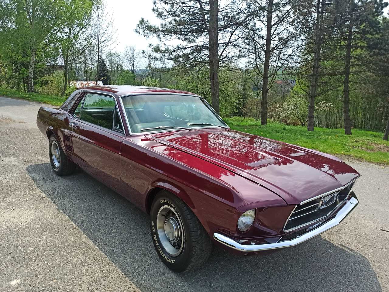 Ford Mustang 67 V8 