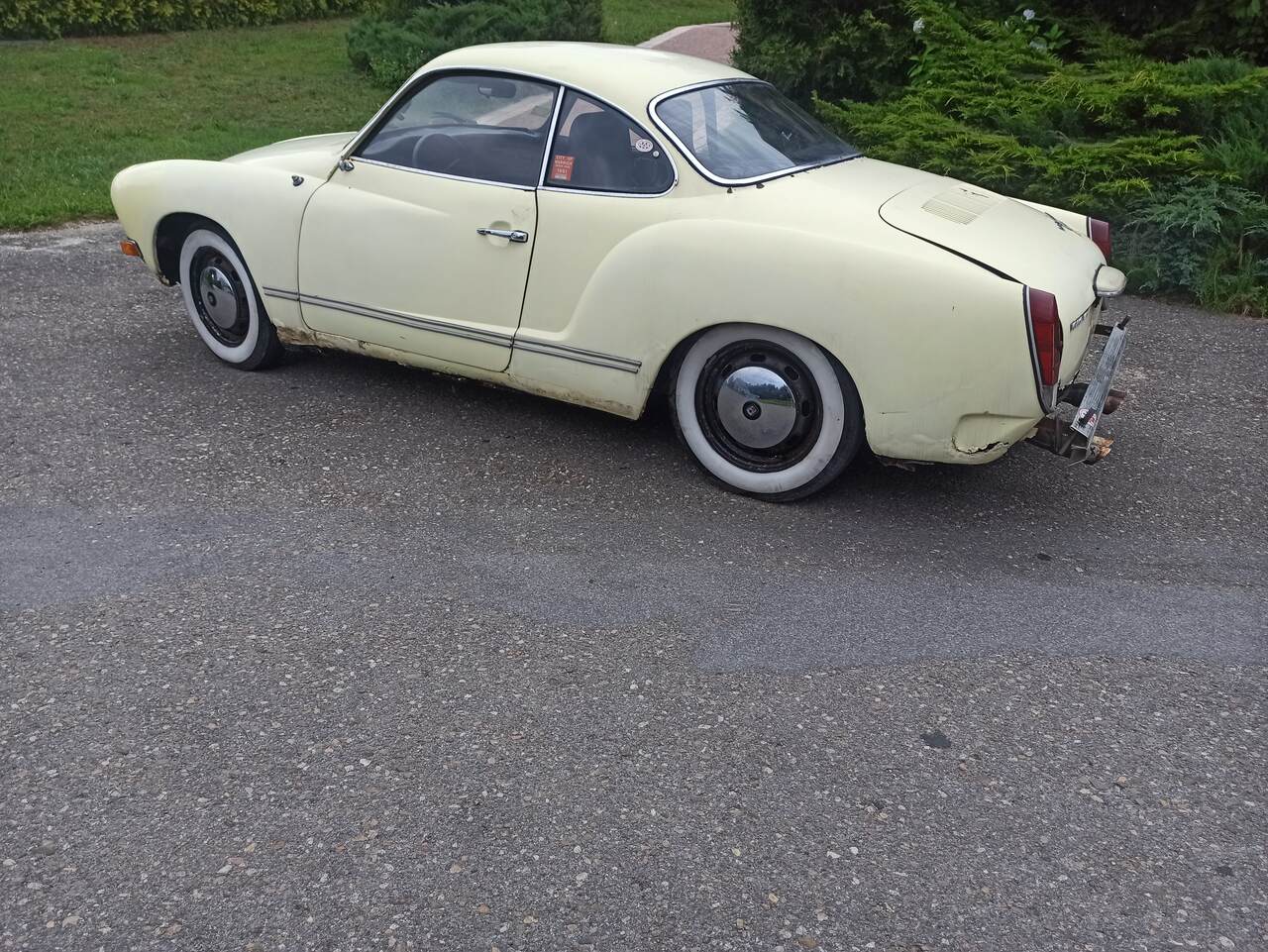 VW Karmann Ghia